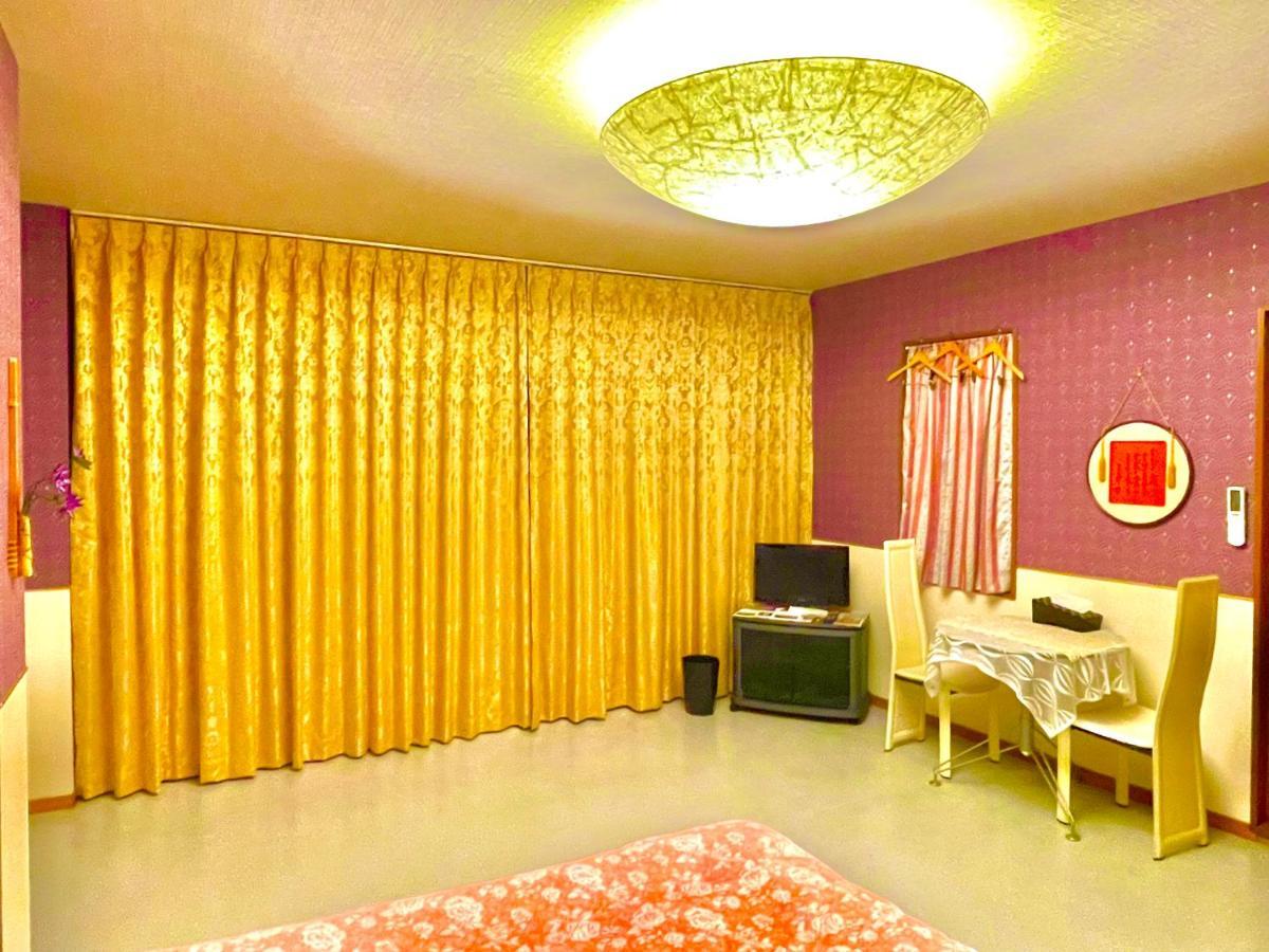 Apartmán 犬山モダンルーム Inuyama Exteriér fotografie