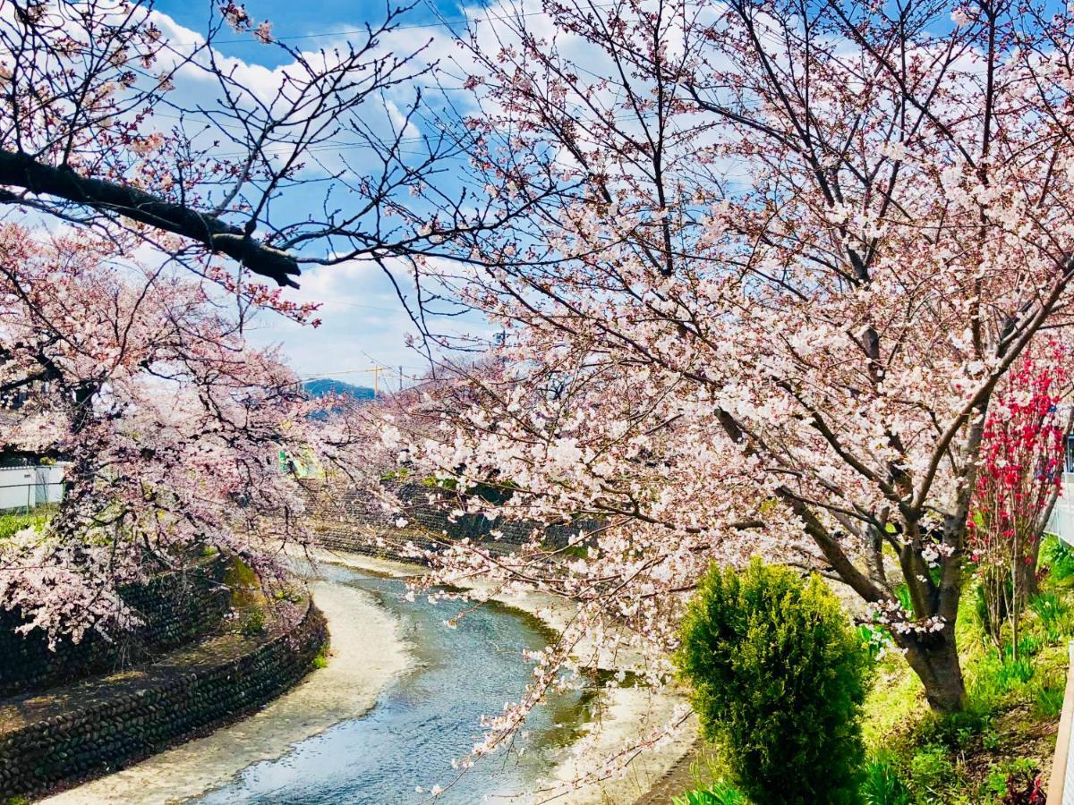 Apartmán 犬山モダンルーム Inuyama Exteriér fotografie